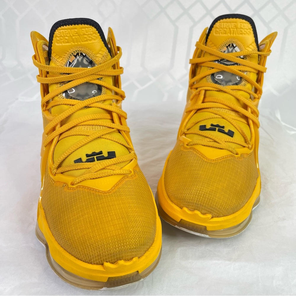 Nike LeBron 19 Hardwood Classics Yellow Black Men's Basketball Shoes Size 9.5